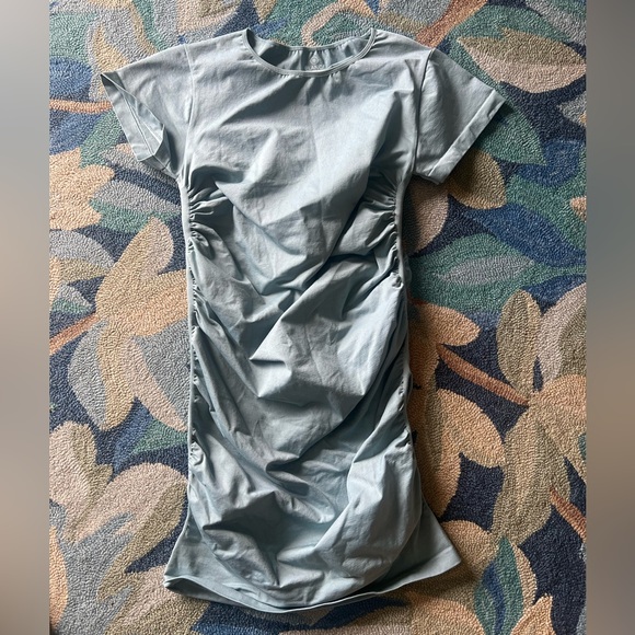 Blanqi Maternity Cap Sleeve Crew Neck Dress size M/L - Picture 3 of 3